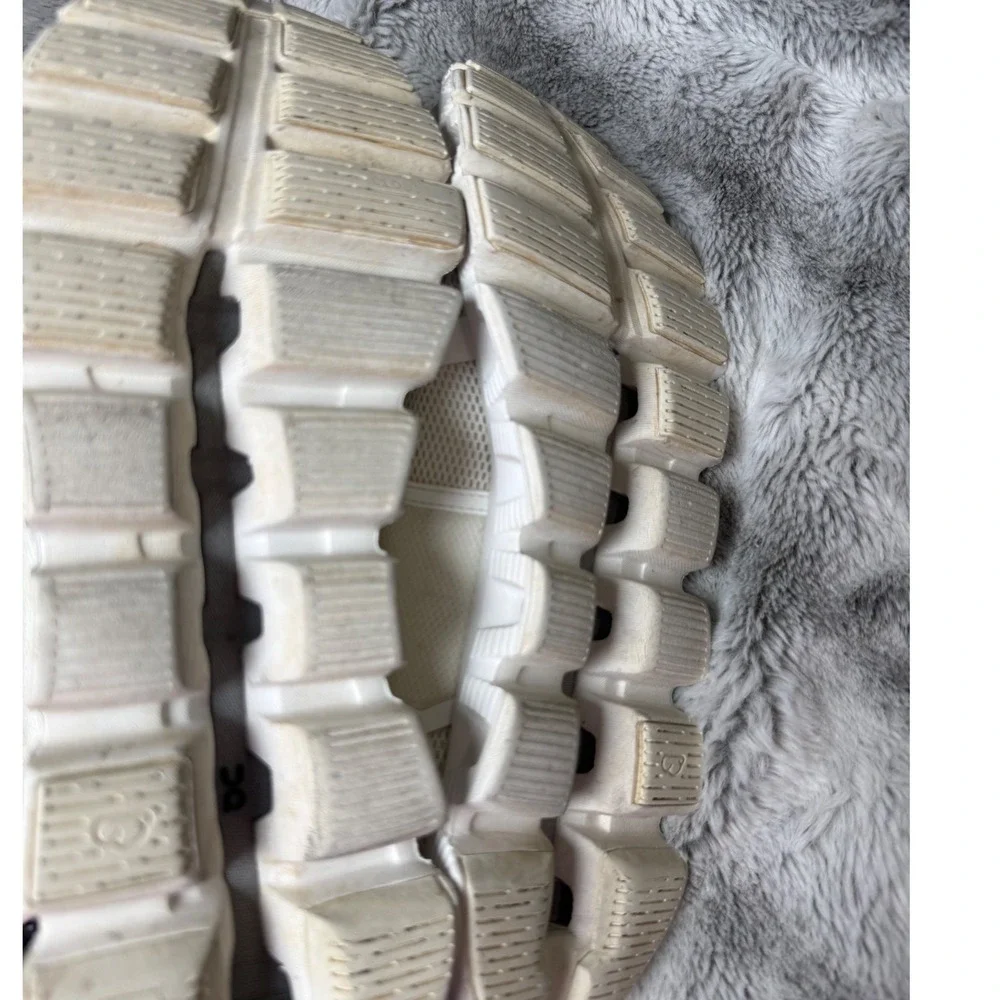 On Cloud 5 Undyed-White Running Shoes Womens 8.5 Sneakers 59.98902